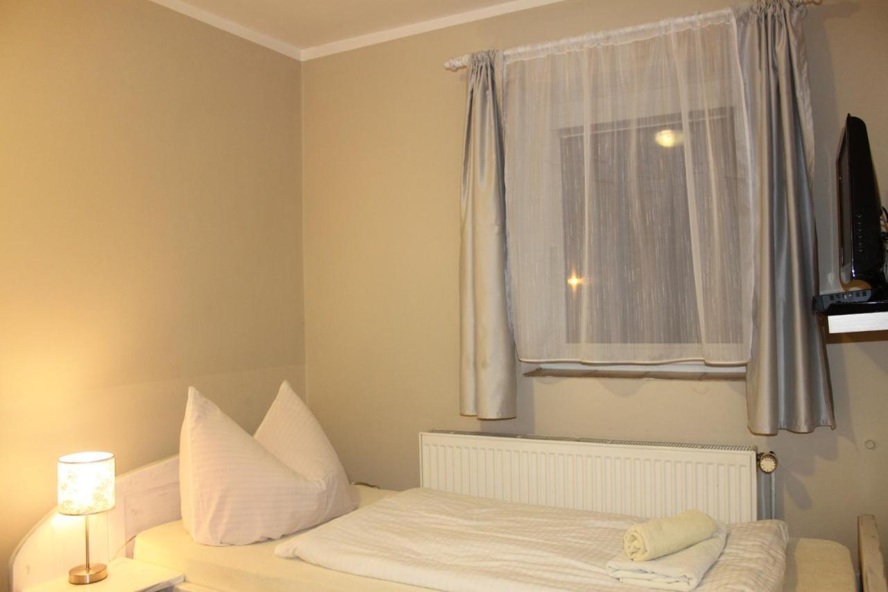Zlaty Lev Hotel Svitavy Luaran gambar