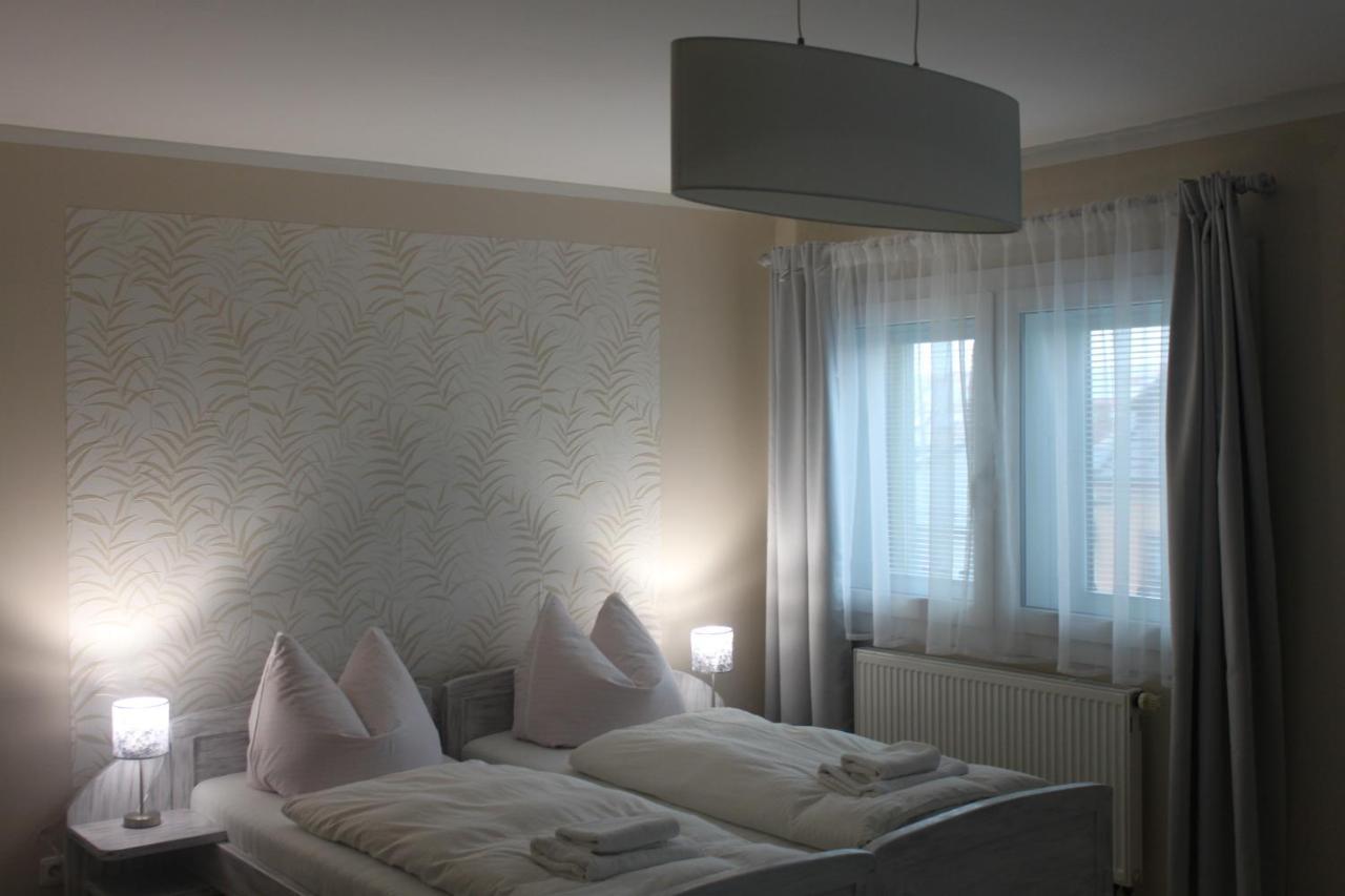 Zlaty Lev Hotel Svitavy Luaran gambar
