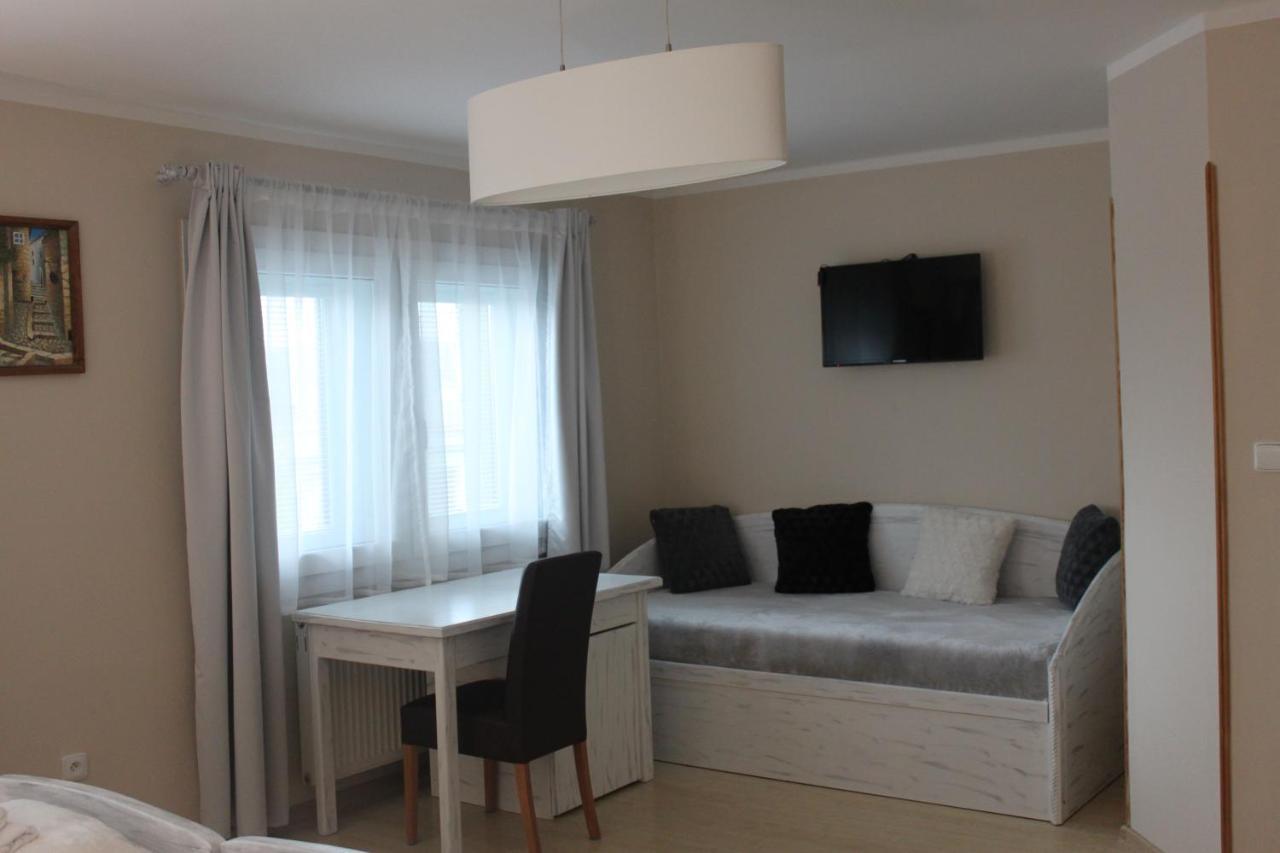 Zlaty Lev Hotel Svitavy Luaran gambar