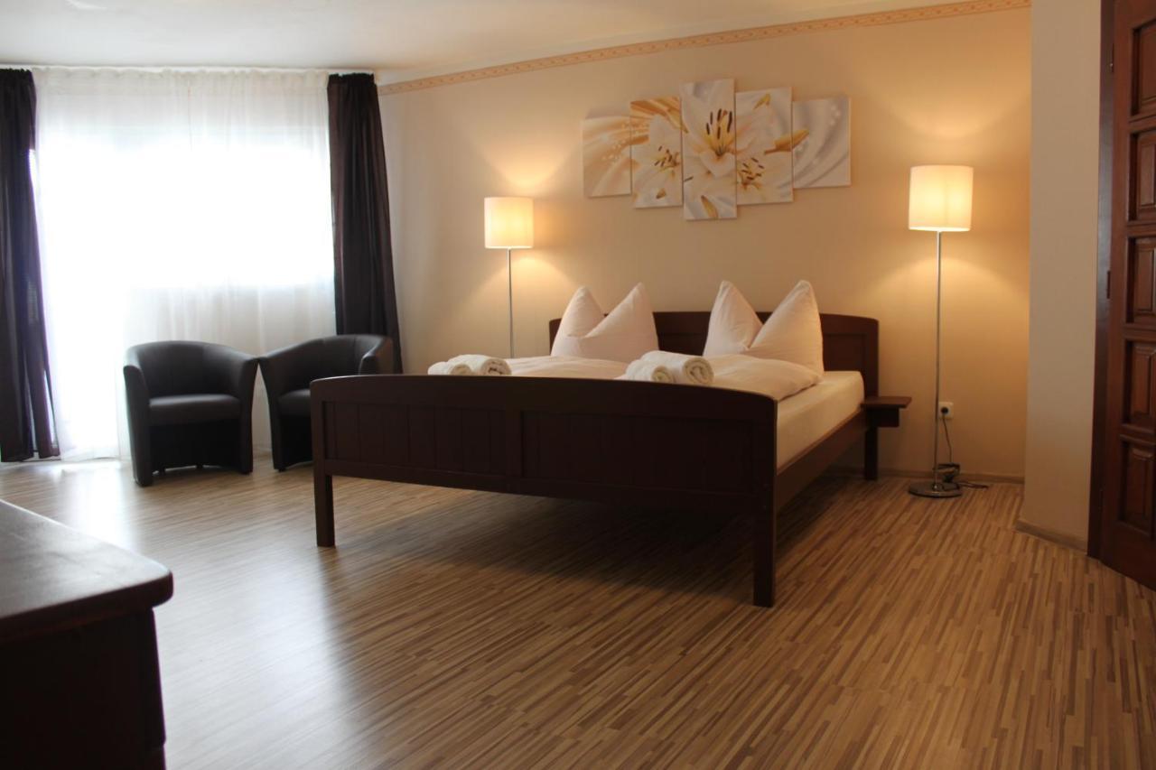 Zlaty Lev Hotel Svitavy Luaran gambar