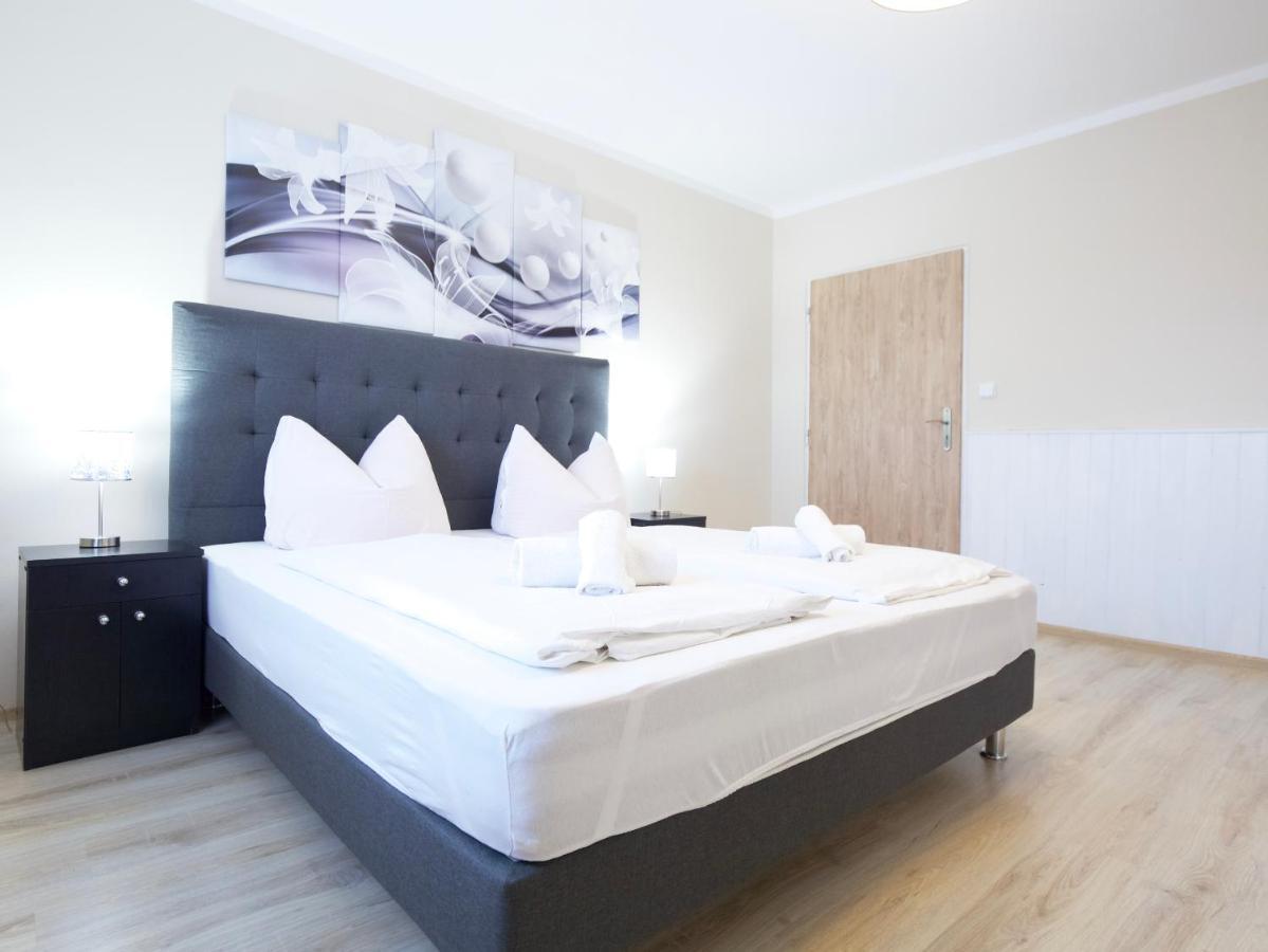Zlaty Lev Hotel Svitavy Luaran gambar