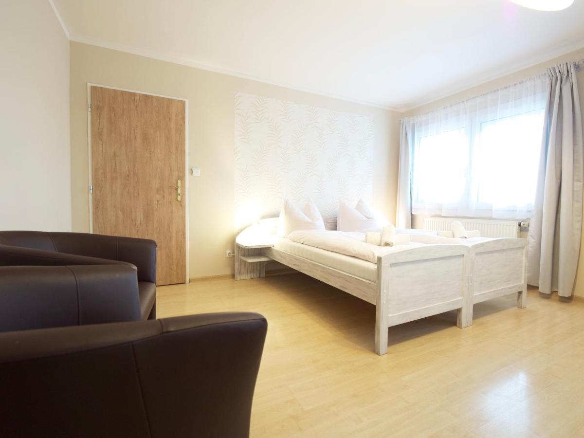 Zlaty Lev Hotel Svitavy Luaran gambar