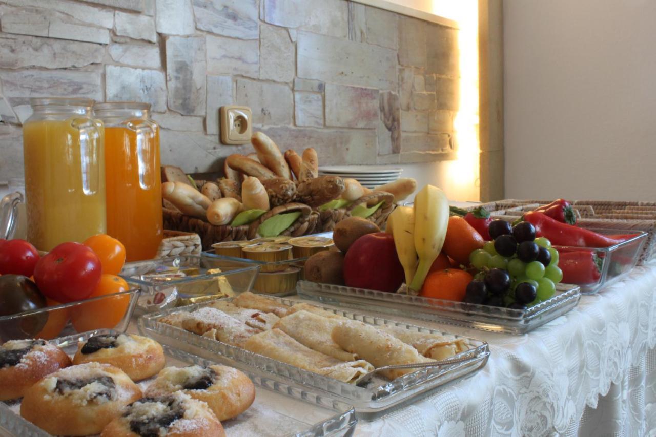 Zlaty Lev Hotel Svitavy Luaran gambar